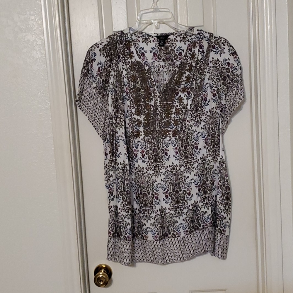 Women's embleshed top